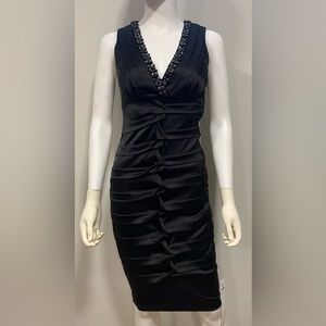 Cache Formal Sheath Satin Dress Party Cocktail Bejeweled V-neck Black Womens 6